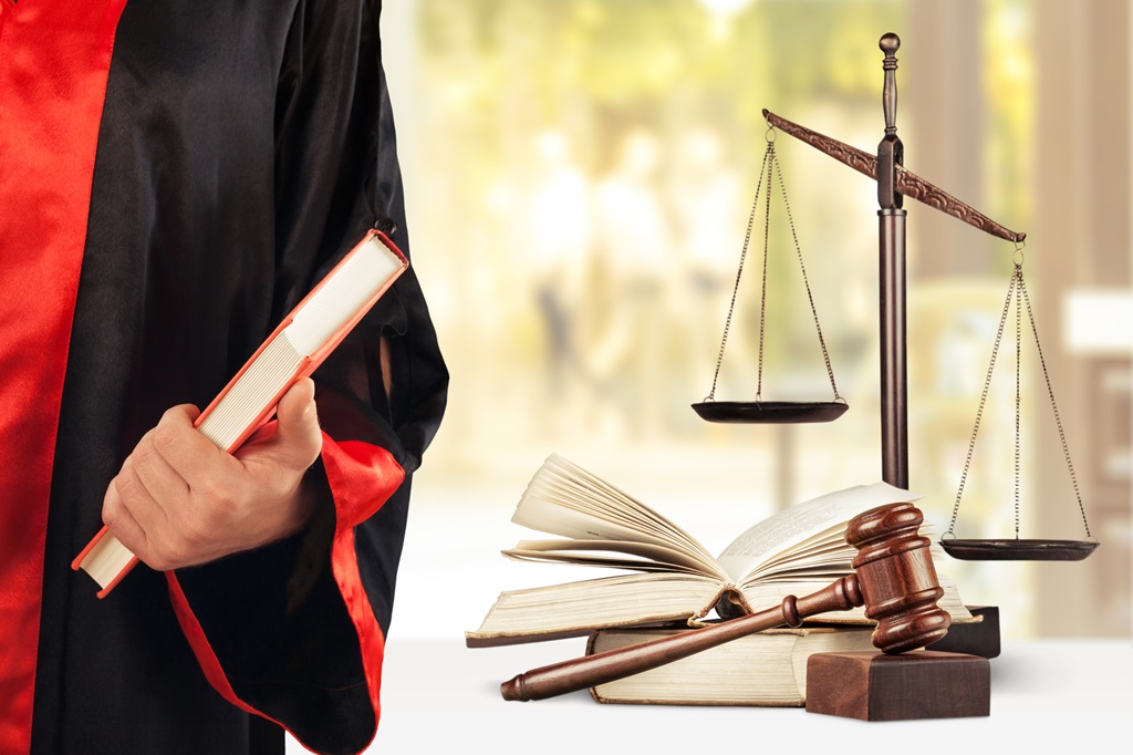 Legal Knowledge Base (Organic Content Engine)
